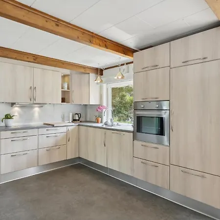 בית נופש In Rm With Wifi And 3 Bedrooms